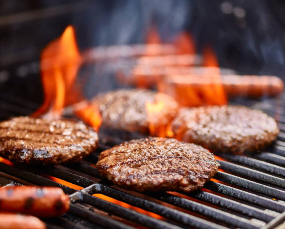Gas oder Holzkohlegrill?